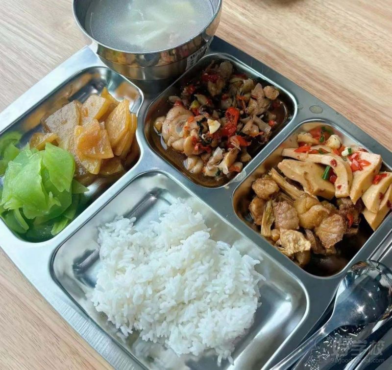 食堂饭菜