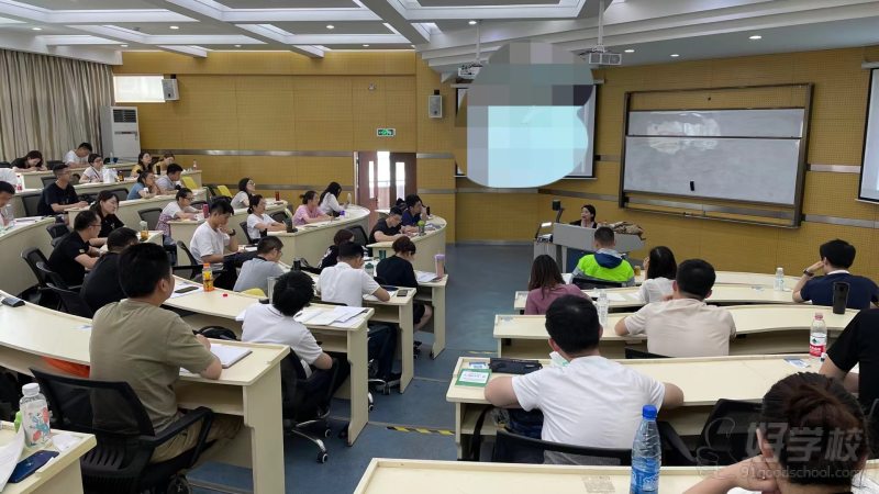 陆项羽 吉利员工英语