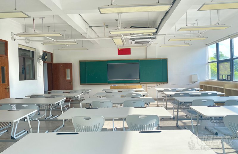 课室