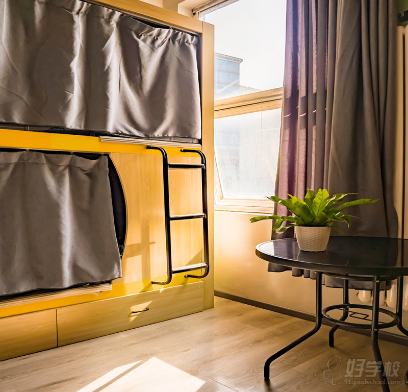 宿舍内部环境