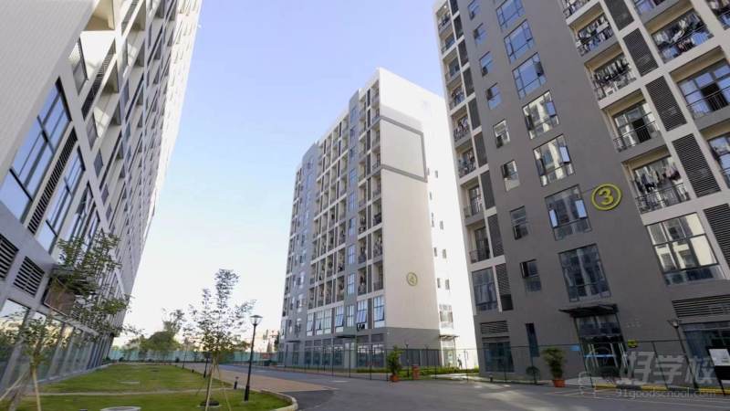 校区环境-教学楼