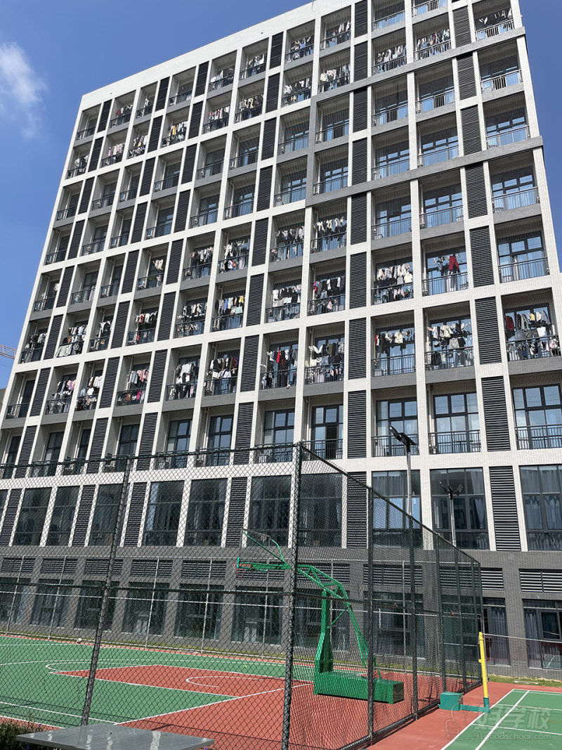 校区环境-教学楼