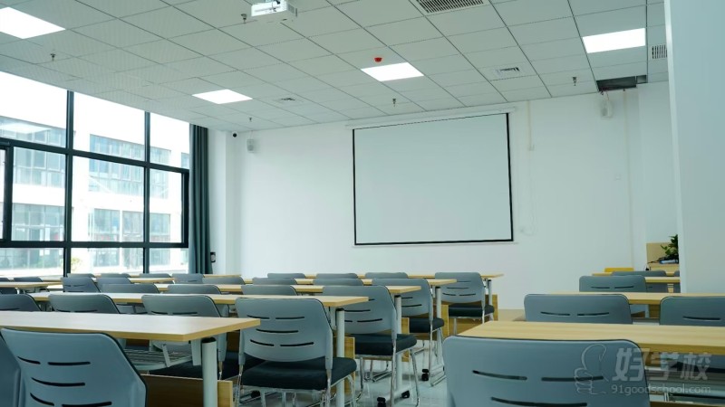 课室