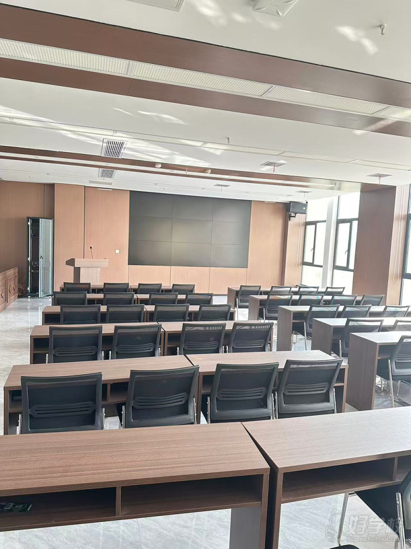 课室