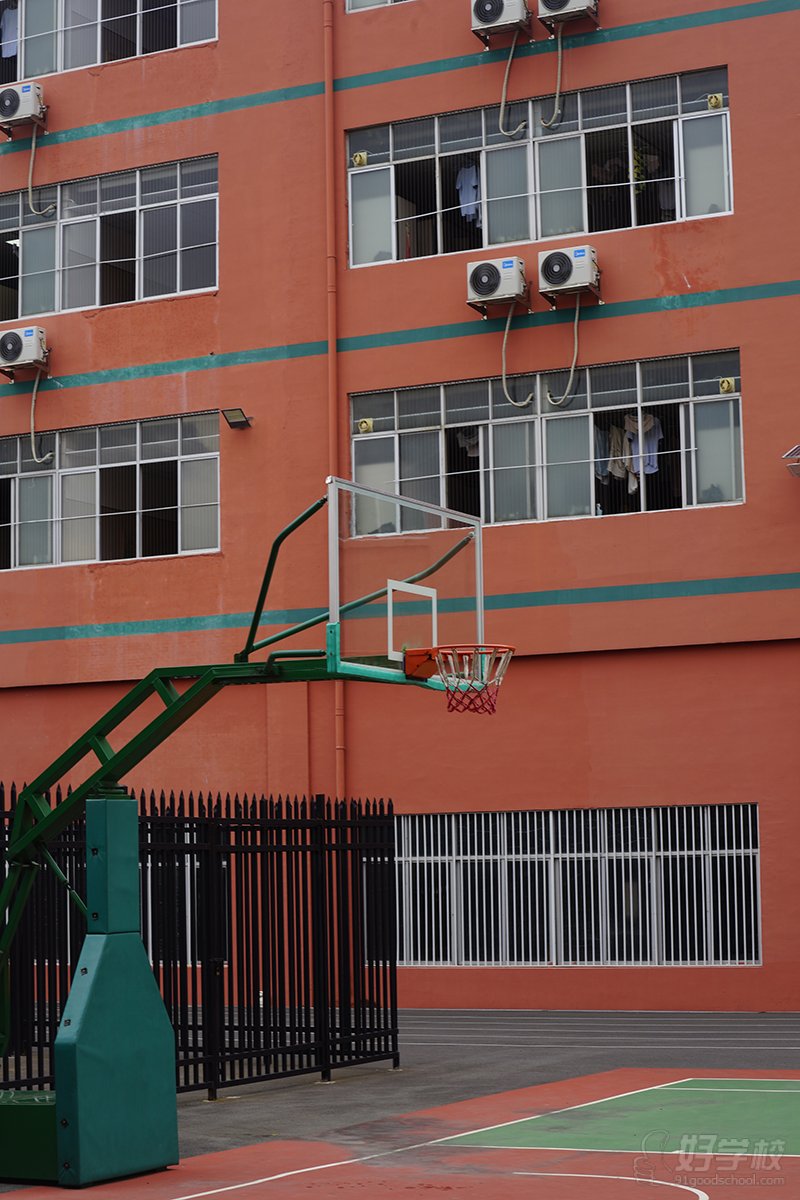 篮球场