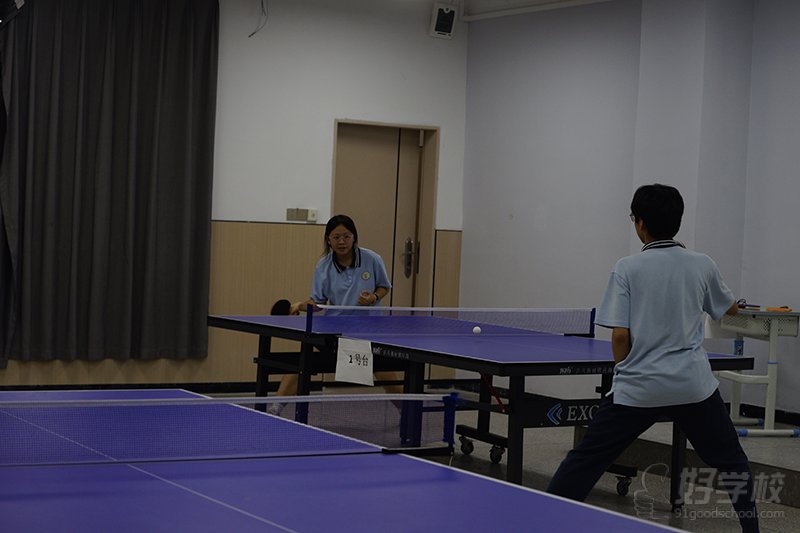 乒乓球室