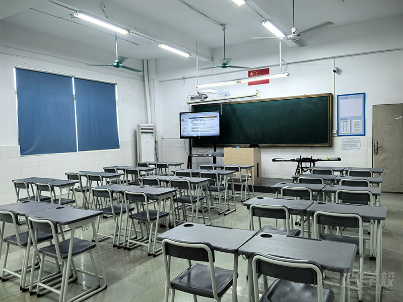 课室