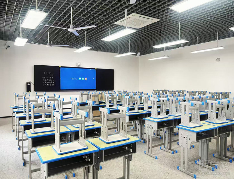 课室