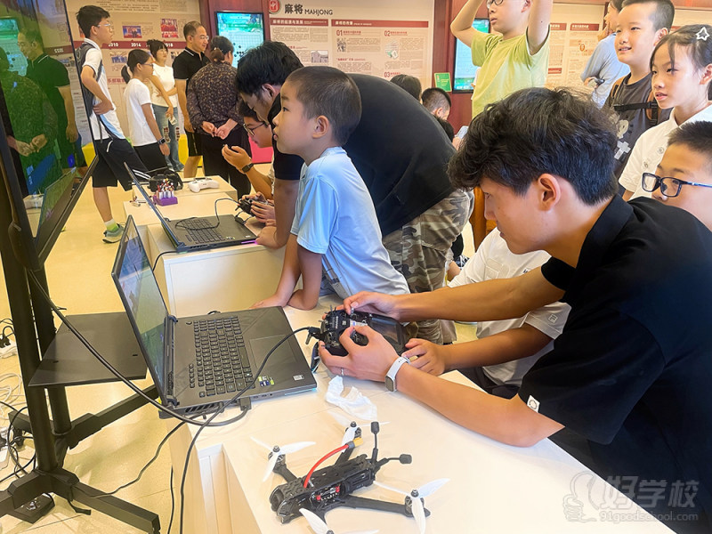 老师教导飞行模拟器