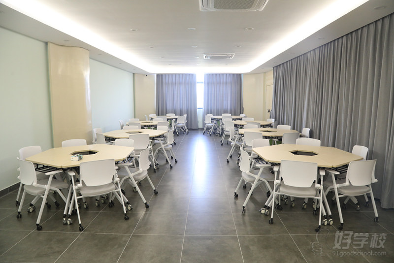 佛山校区—理论课室