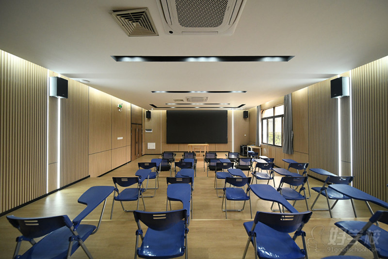 佛山校区—理论课室