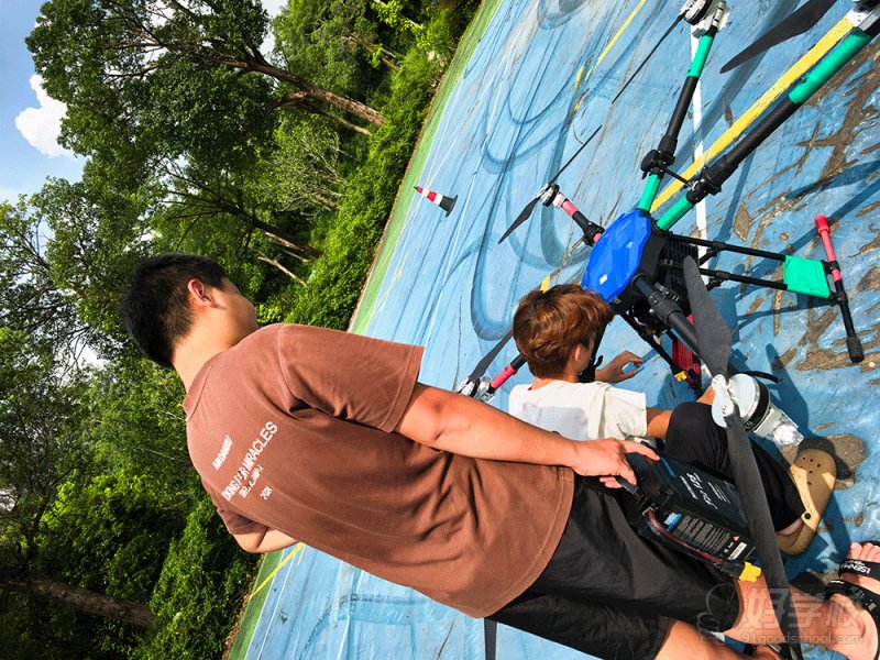 教学场景-户外实训