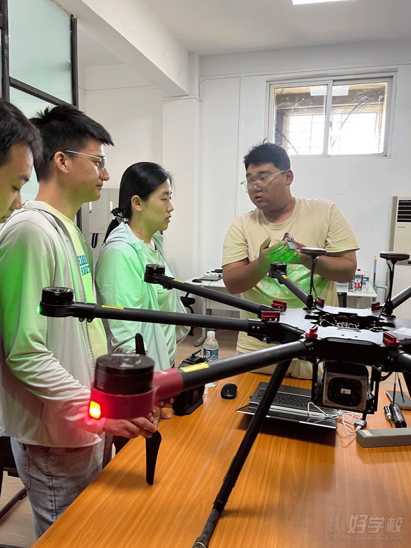 装调检修课程教学现场