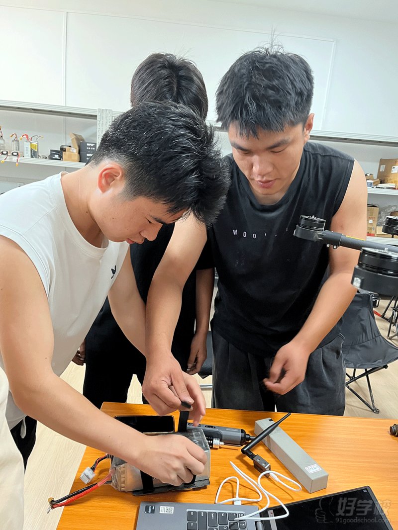 装调检修课程教学现场