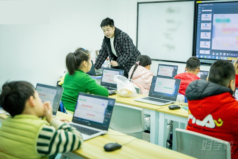 东莞教学点上课现场