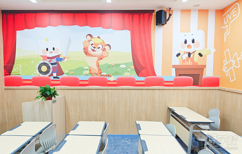 南宁凤岭春天校区环境