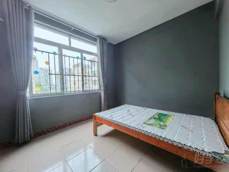 南宁校区宿舍环境