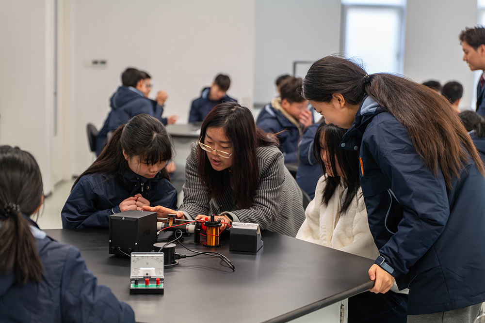 上海浦东新校区