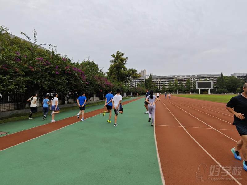 川大望江校区上课现场