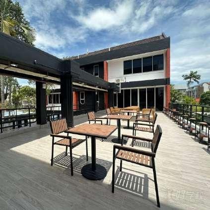 新加坡学校公寓环境