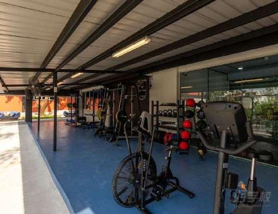 新加坡学校公寓环境