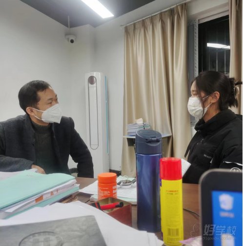 汪一祯--三峡大学