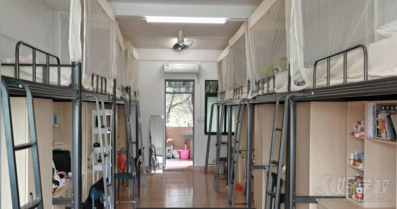 宿舍