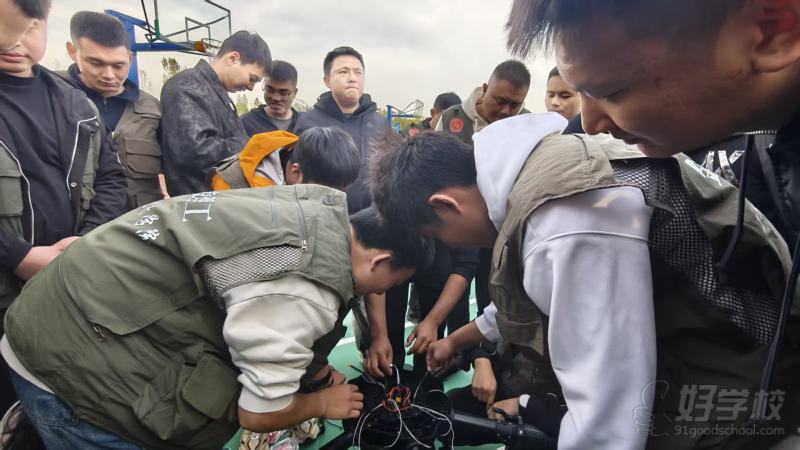 教学飞机组装调试