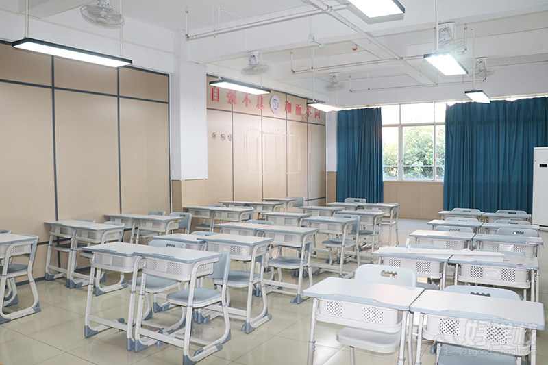 课室