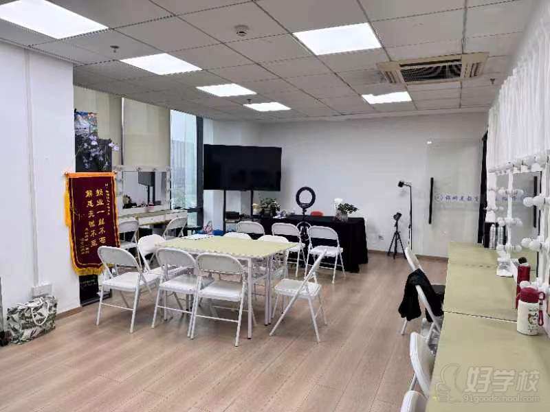 杭州西湖校区环境