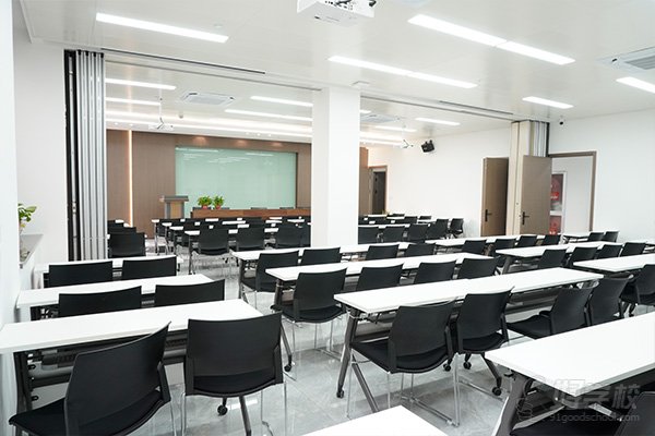多功能教室