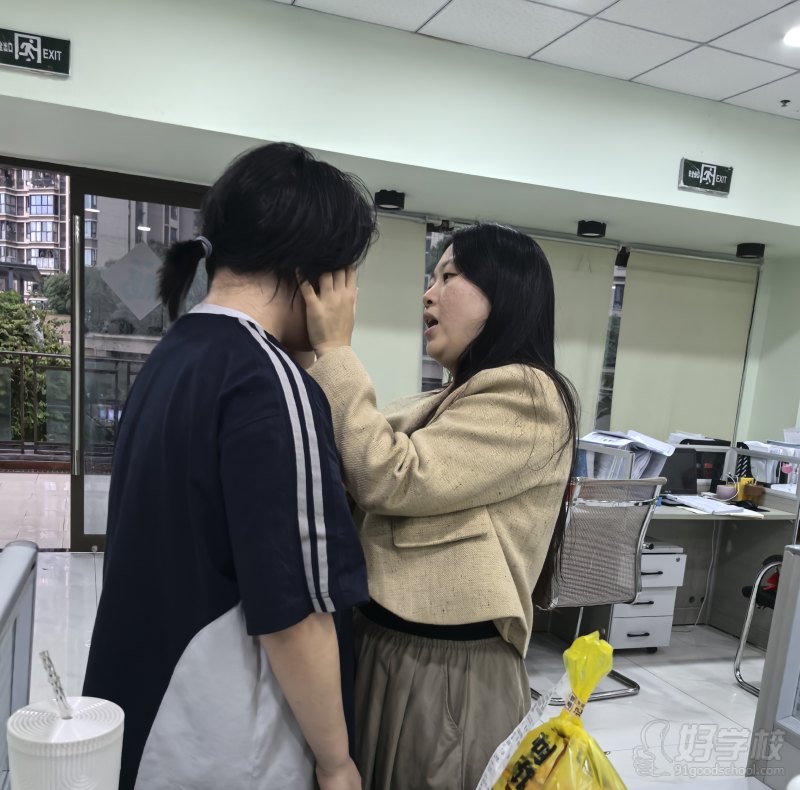 任校安慰鼓励高三压力