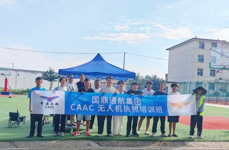 暑期培训班顺利完成