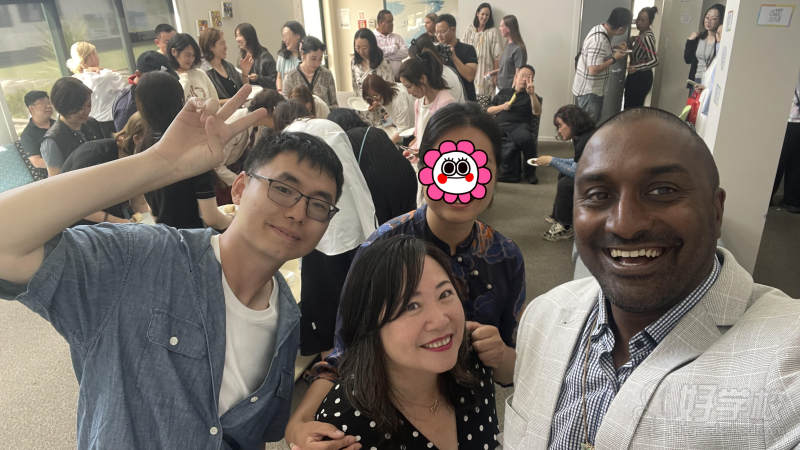 阳阳老师和校长自拍