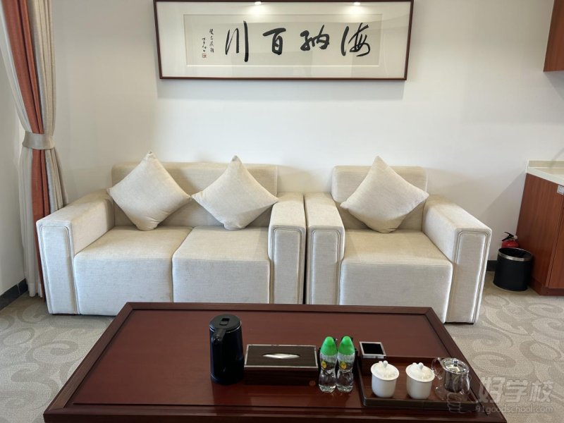 套间2（团单宿舍）