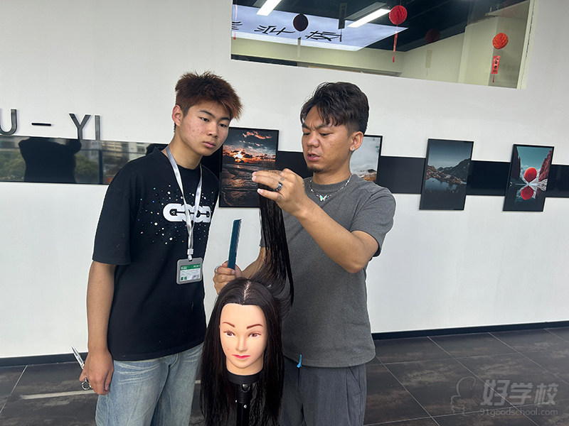 老师指导实操照片3 