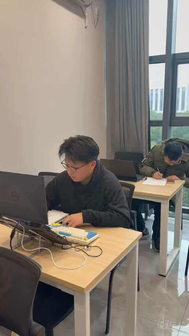 师生风采室内