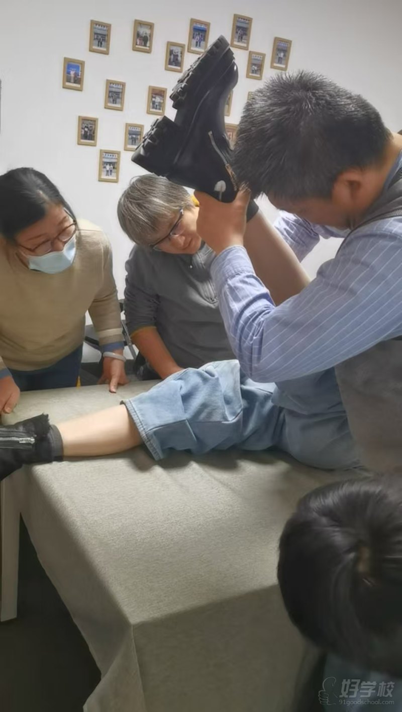 针灸实践课程现场6