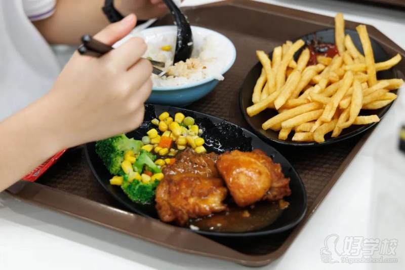 食堂 (4)