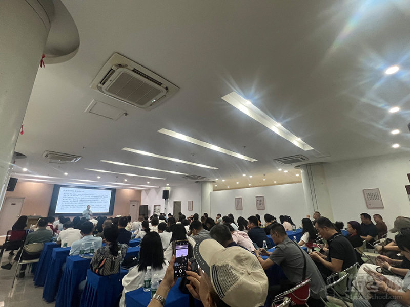 机构环境12