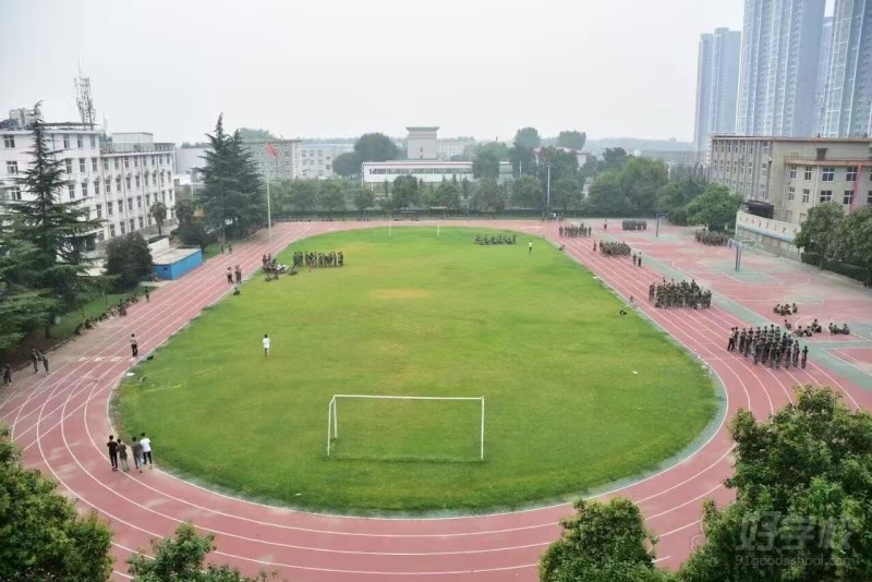 操场1
