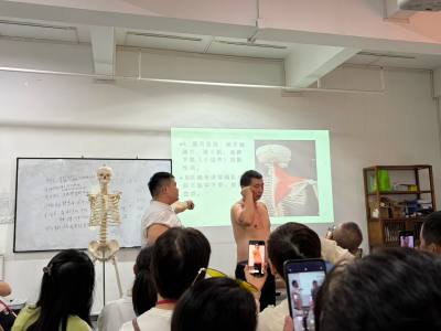 龙岗校区