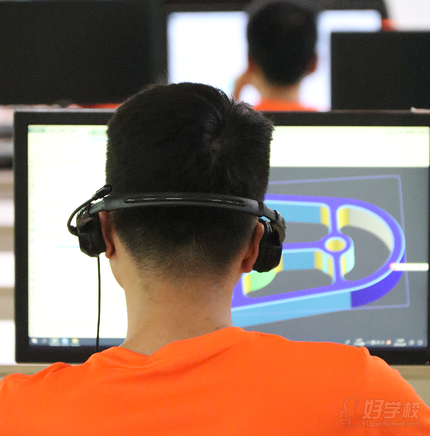 東莞鈑金設(shè)計(jì)技能培訓(xùn)班