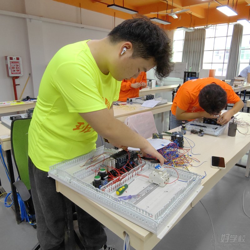 东莞PLC全科实操专业培训班 东莞蓝领教育