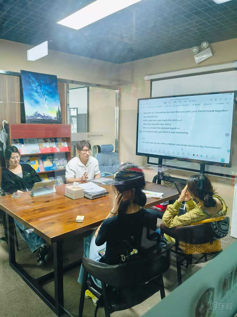 昆明香港留学博士阶段申请  昆明龙英教育