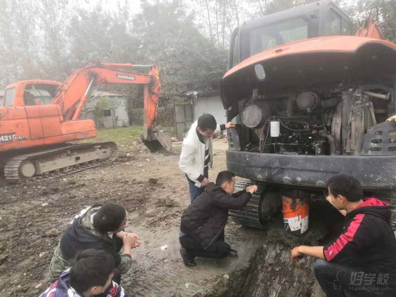 設(shè)備維修保養(yǎng)