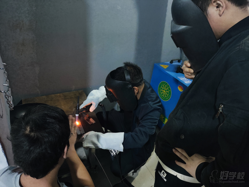 温州焊工初训考证培训班