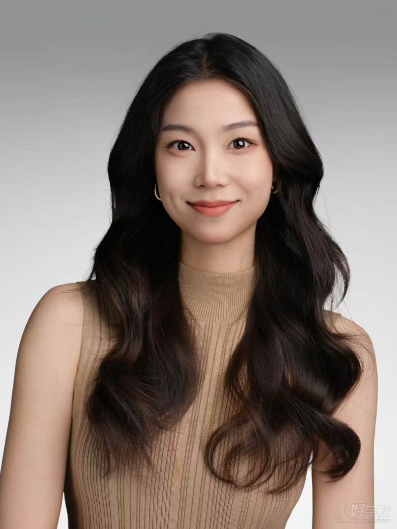 張老師（播音教師）